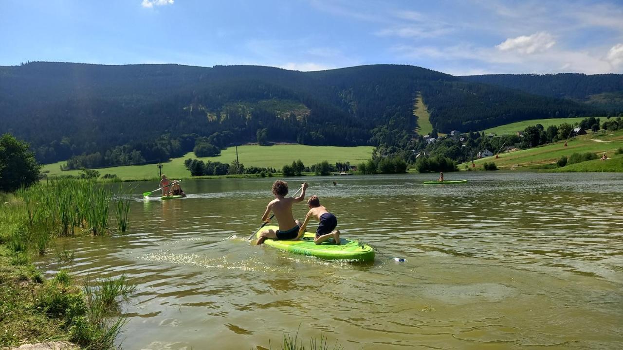 Penzion U Skoly Staré Město Dış mekan fotoğraf